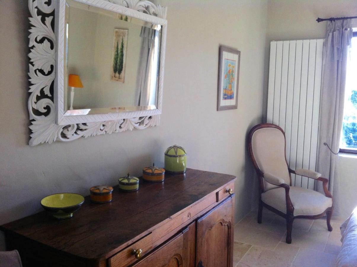 Oustau De Piera Bed and Breakfast Gordes Εξωτερικό φωτογραφία
